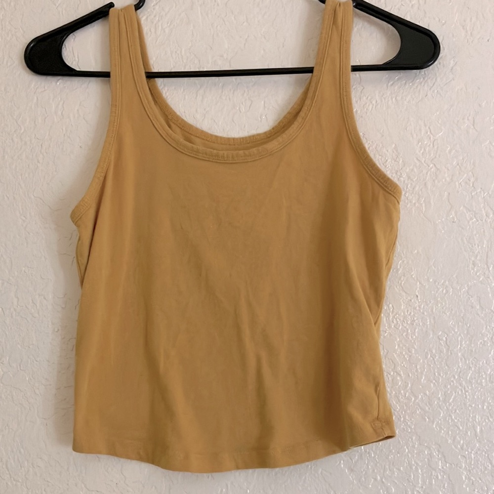 tank top size medium